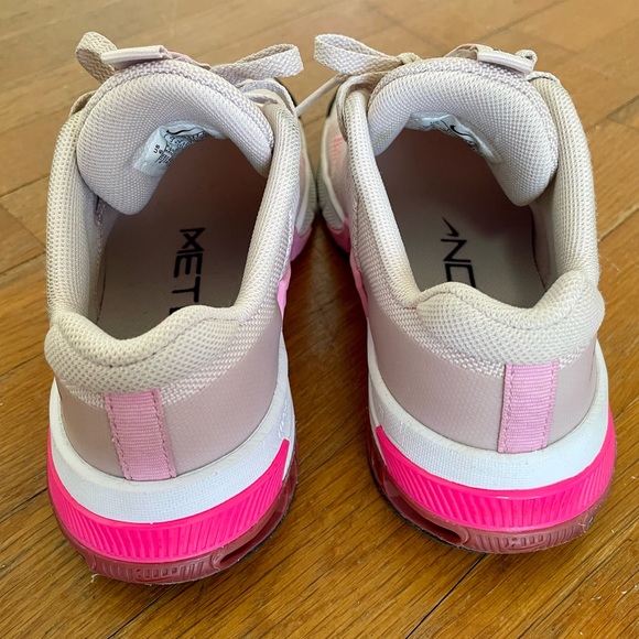 Nike Metcon 8 - Picture 4 of 9